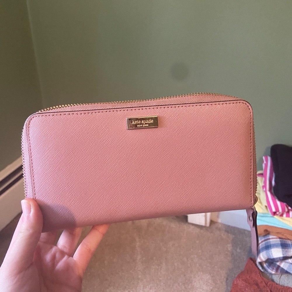 Kate Spade Wallett
